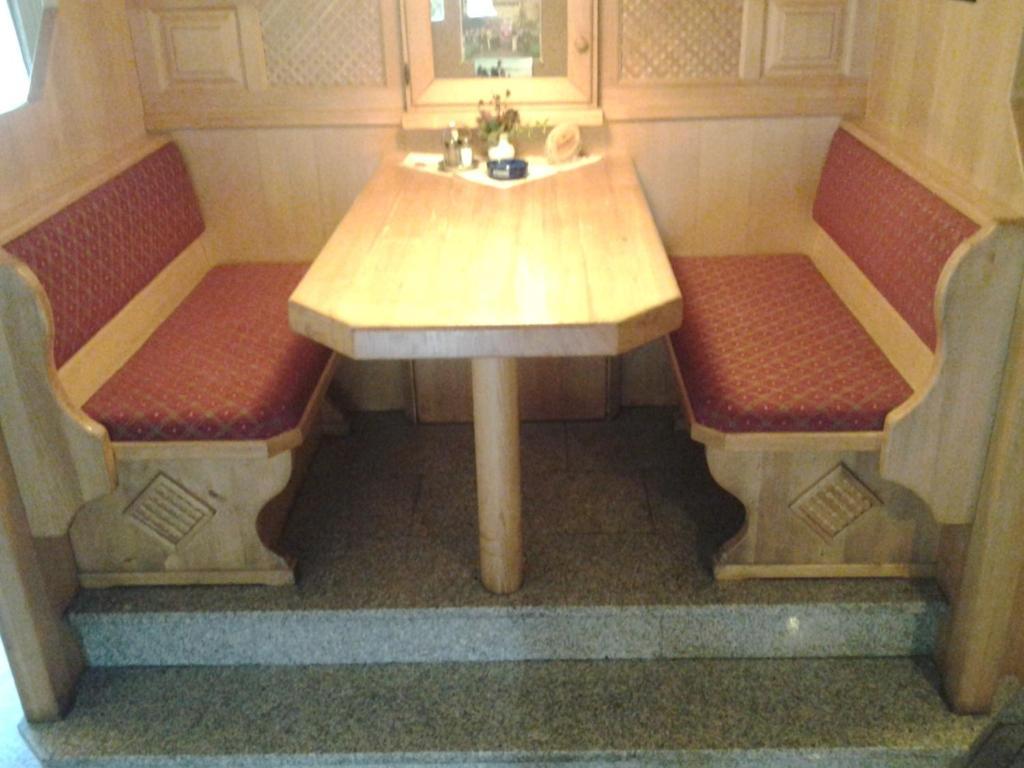 Gastehaus Ritschi Hotel Pernegg an der Mur Bagian luar foto